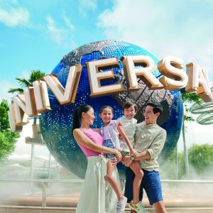 2022 USS-Globe_Family